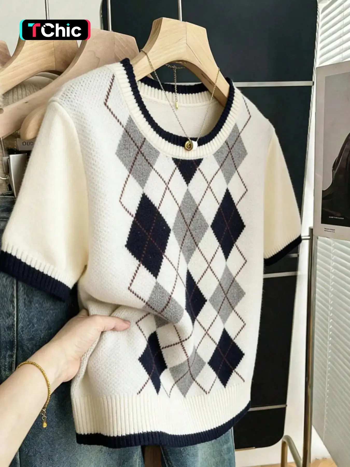 Vintage Plaid Geometric Knit Top, Loose Fit Slimming Design, Casual Versatile Daily Wear, Comfortable Commute, Women's Fashion