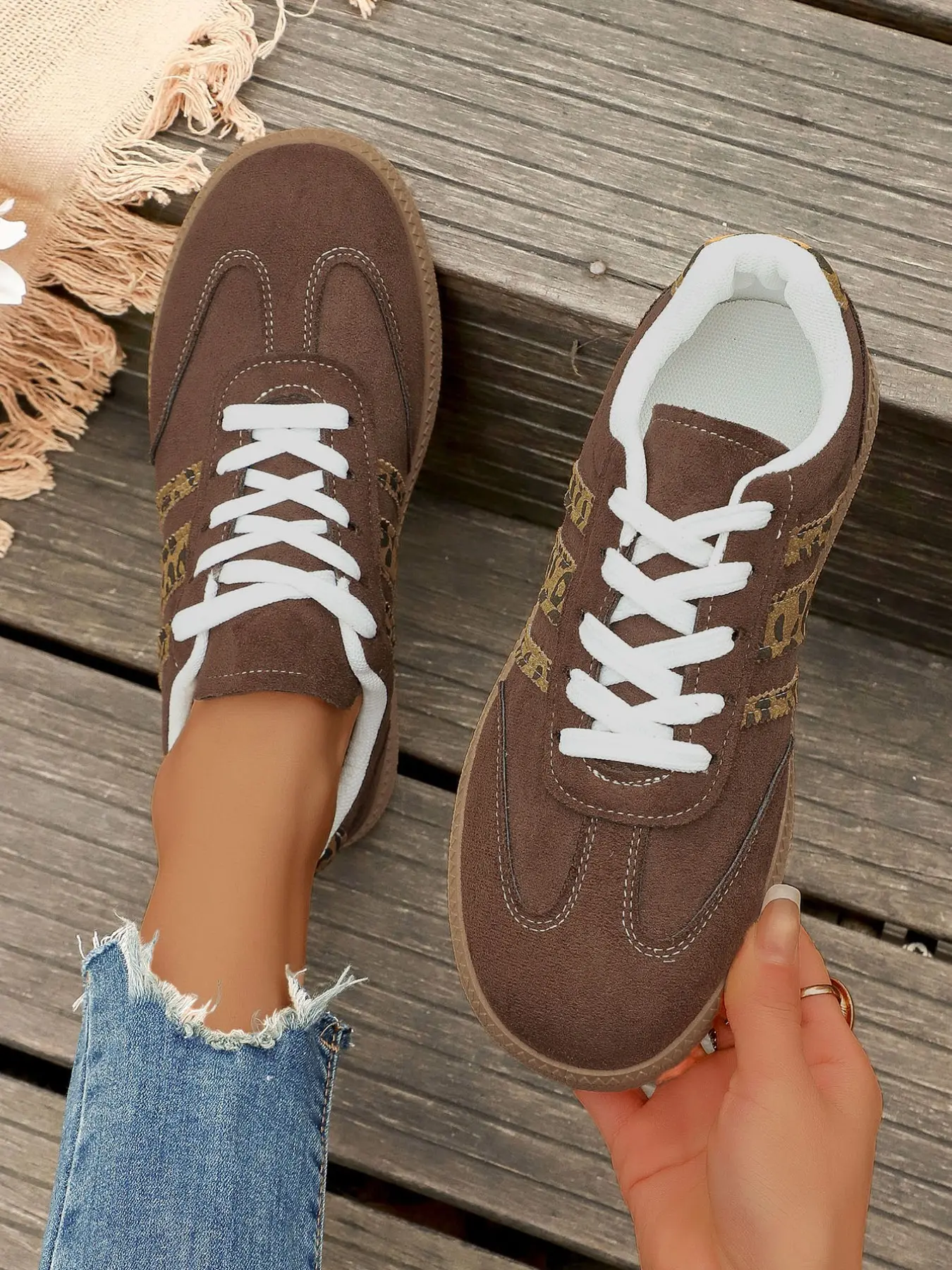 Women's PU Leather Colorblock Low Ankle Trainers Sneakers, Breathable Retro Casual Shoes, Ideal for Daily Walks, Commuting, Outdoor Activities