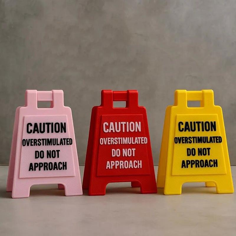 1pc Caution Overstimulated - Do Not Approach Desk Sign,Office decoration, home decoration, Novelty Desk Decor