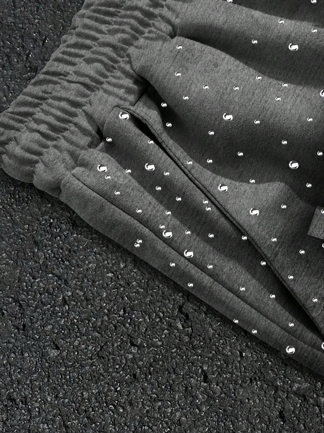 Manfinity Emrg Men's Summer Casual Street Colorful Rhinestone Letter Flame Print Loose Drawstring Shorts, Fitted Fit for Stylish Look Graphic Print Shorts