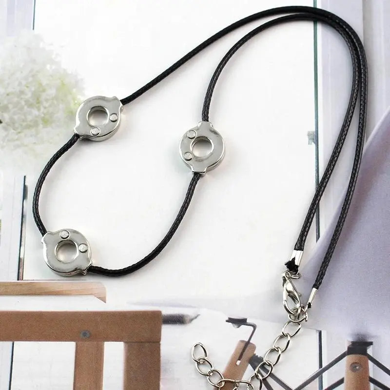 Uchiha Itachi Cosplay Necklace in Titanium Steel, 3-Loop Chrome-Tone Clavicular Chain Jewelry for Women, Anime Gift, Anime Character Cosplay Necklaces, Chain Jewelry Necklaces