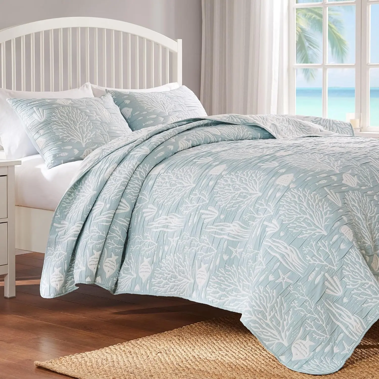 Coastal Paradise Reversible Matelassé Coverlet Set, 3-Piece Full/Queen, Marina Seafoam