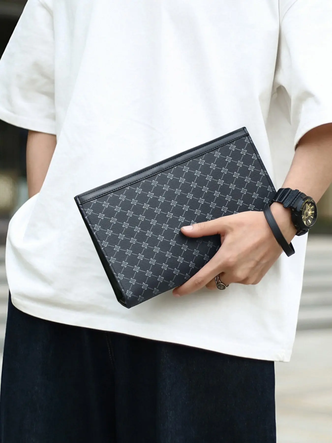 Men's Floral Grid Print PU Leather Clutch Handbag, Men Gifts, Large Capacity Zipper Wristlet Purse with Detachable Wrist Strap, Multi Card Slots Envelope Hand Pouch Fit Mini Tablet Phone Documents, Business Travel Gift For Dad Husband Boyfriend