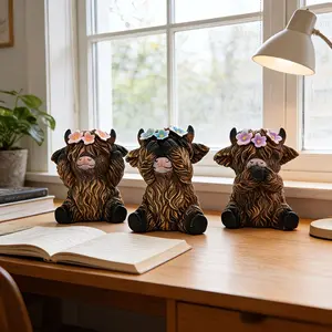 3 pieces of Highland cattle figurines, with cute designs: Ignoring, deafening silence, empty words. Resin material figurine ornaments, suitable for decoration in home living rooms, gardens, desks. It is an ideal gift choice for those who love cows, and is