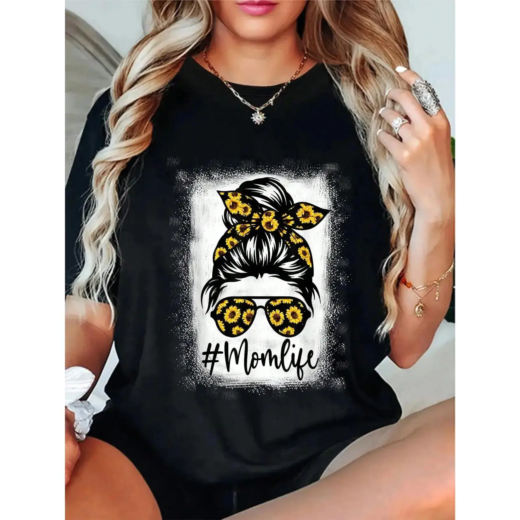 100% Cotton Bleached Sunflower Mom Life Tees For Mother's Day T-Shirt