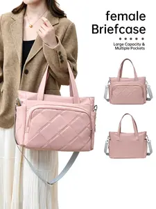A large capacity crossbody bag for women, with a zipper closure design, a multi-functional daily commuting bag, available in various colors, washable, suitable for women's casual outings and daily commutes.