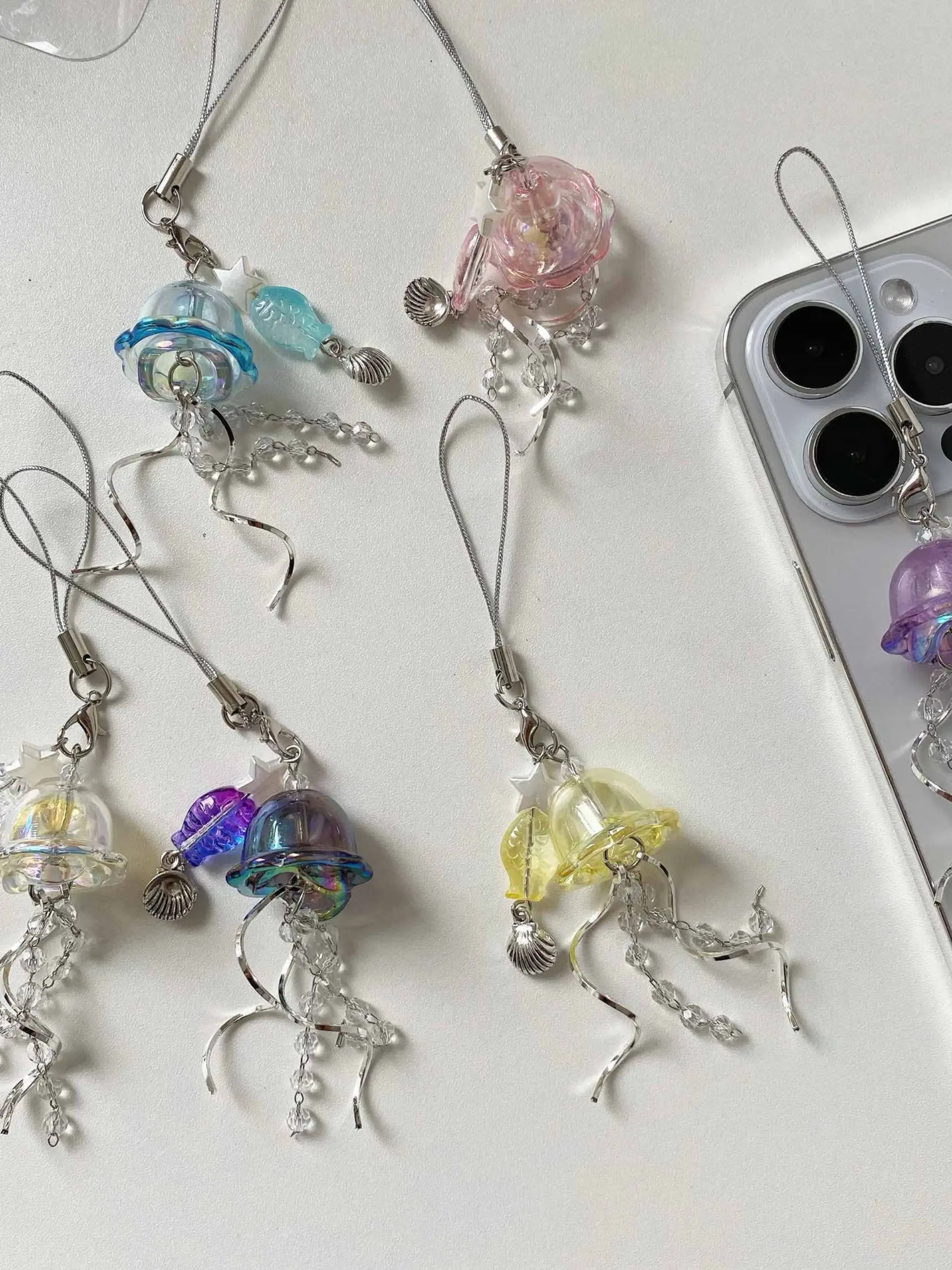 Transparent Metal Arc Romantic Phone Chain Keychain, Suitable for Earphone Box Bag Phone Keys, Stylish Accessory for Daily Use