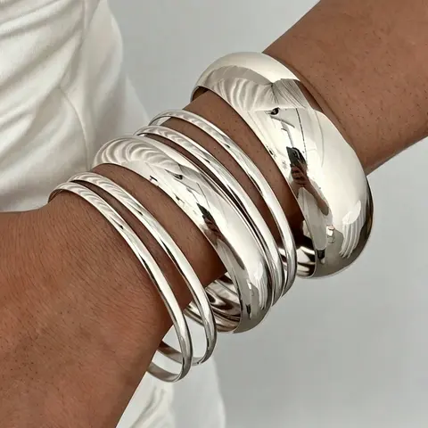 6-Piece Retro Elegant Wide Bangle Bracelet Set for Women, Perfect for Daily Wear, Parties, Vacations, Stackable, Gift Idea