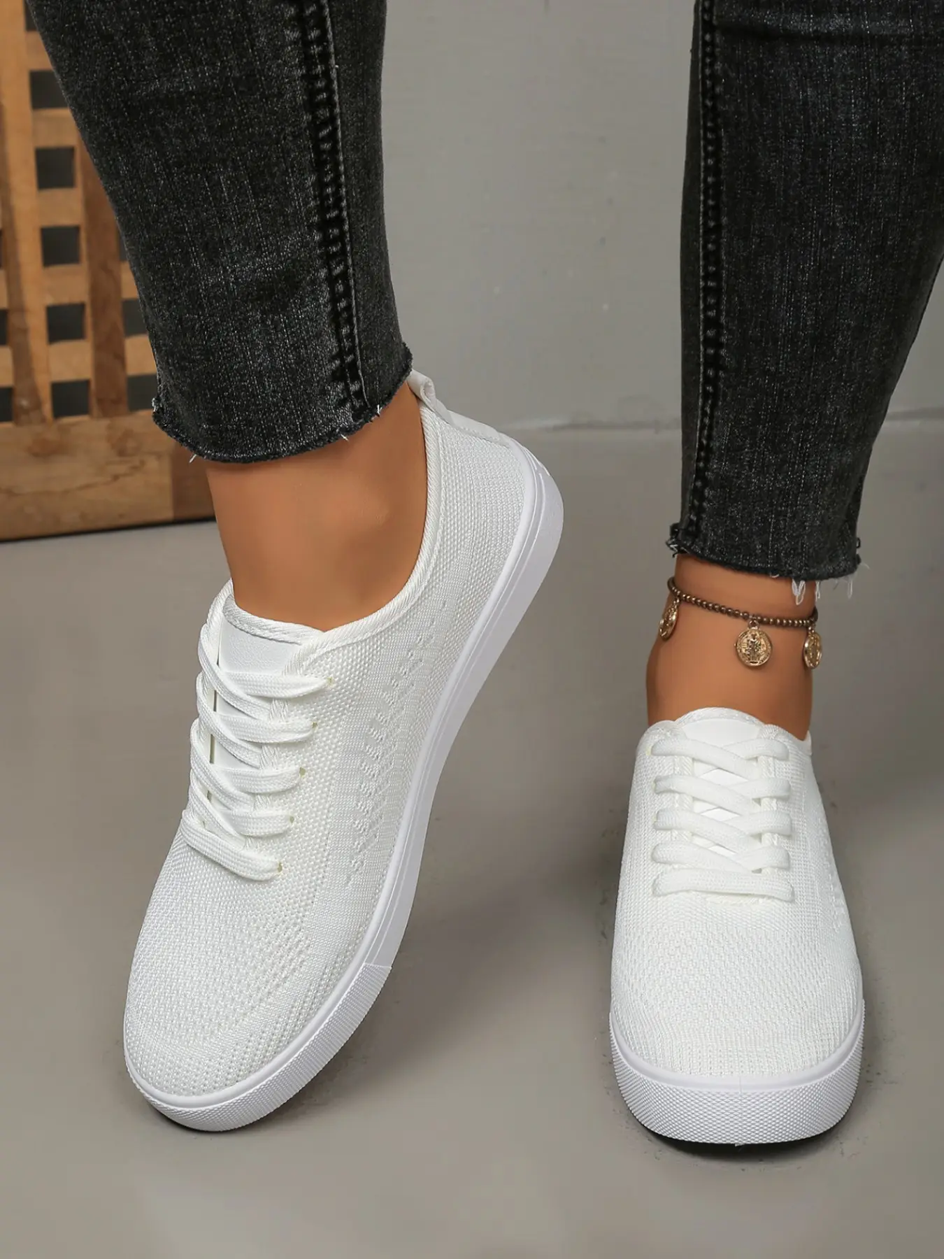 2026 Hit Breathable Fly-Knit Fully Wrapped White Sneakers, Hollow Mesh Upper for Breathability Without Sweaty Feet, Comfortable for Long Walks, Versatile Women's Shoes for Commuting, Shopping and Daily Wear