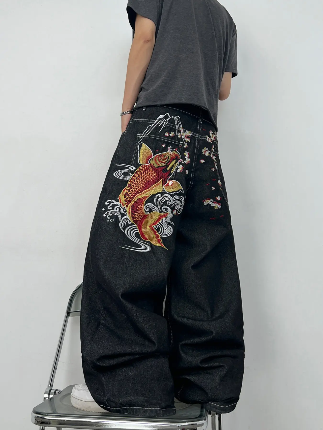 New Traditional Style Koi Fish Embroidered Jeans for Men, Cherry Blossom Wave Floral High Waist Loose Wide Leg Long Pants, All Seasons