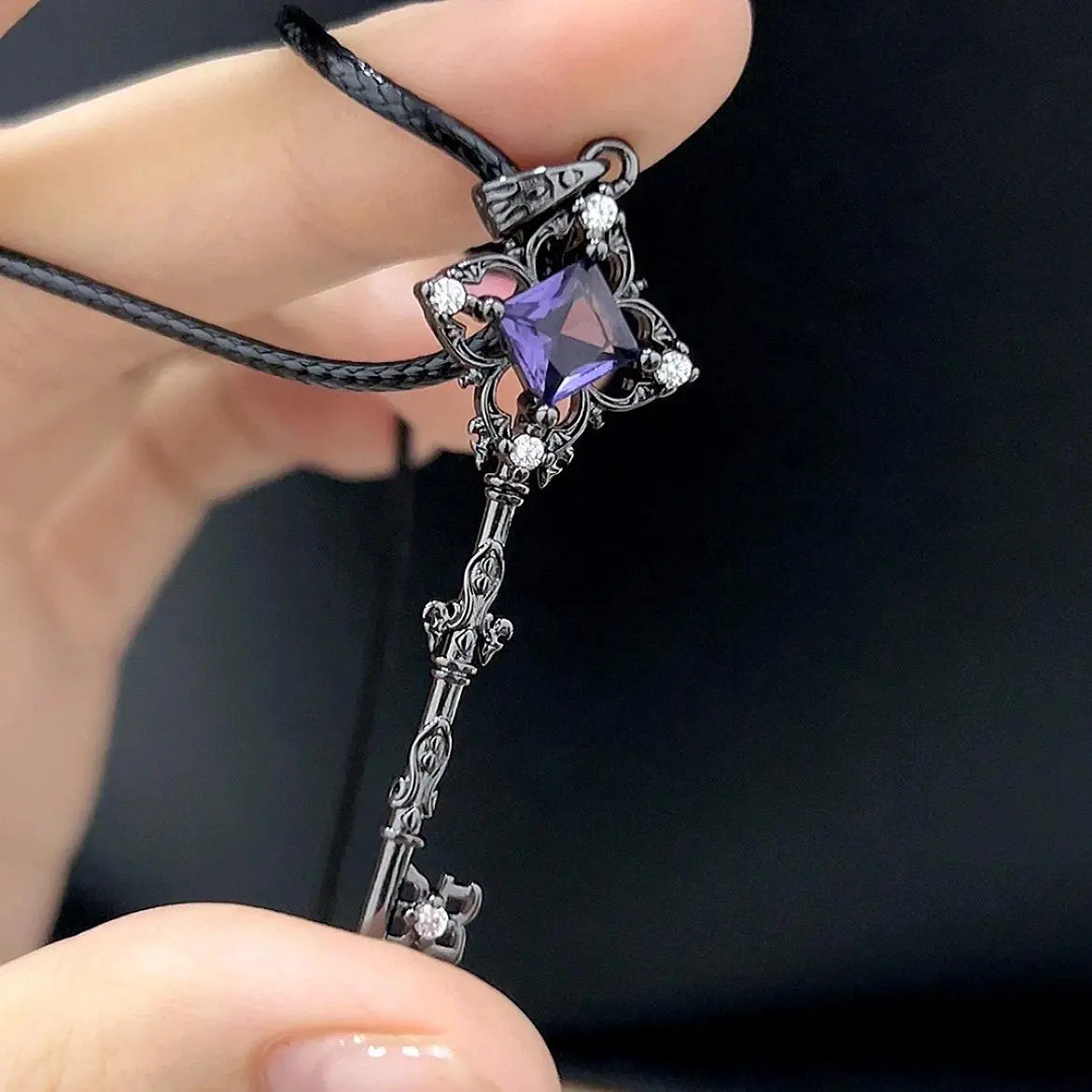 Herta Game Character Exclusive Metal Coating Necklace, Cosplay Prop with Crystal Accent, Elegant Look for Everyday Use, Genshin Impact Collection Birthday Gift