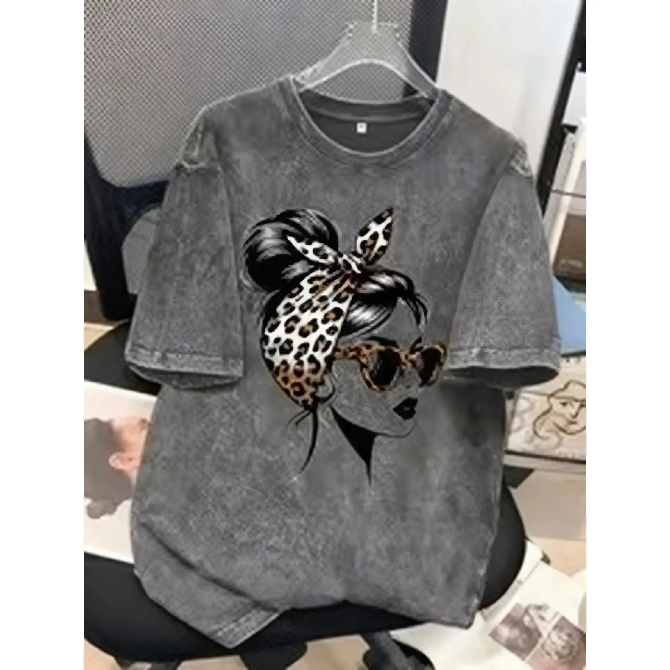 Retro Leopard Print Big Bow Made  Printed Pattern Washed  100% Fabric 230g Orca Brand Is Suitable for Leisure, Outdoor Outings, S, Holidays, Gift-giving and Other Scenes. Unisex Vintage Graphic Gooner Eat Sleep Goon Repeat T-Shirt Grunge Album