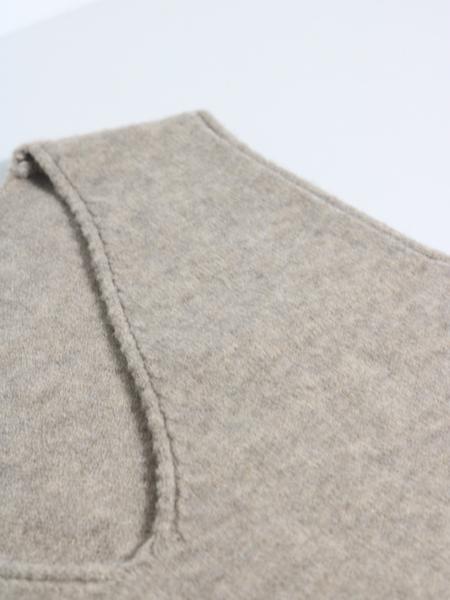 Women's V Neck Knit Vest Dress, Dual Pocket Design, Preppy Style or Light Vintage Look, Youthful Fashionable