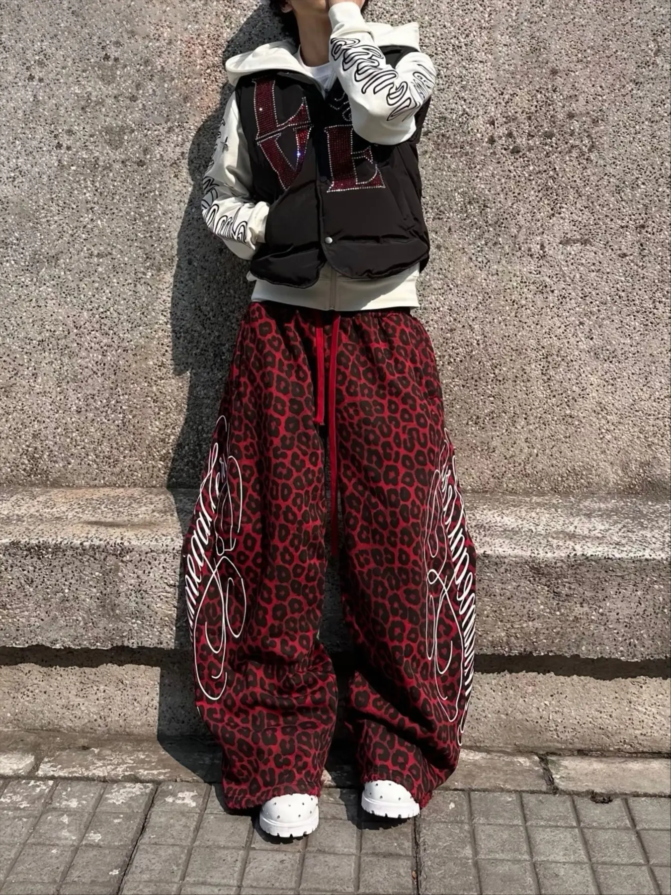 Men's Y2K Leopard Print Wide Leg Sweatpants, Gothic Street Style Micro Flare Sports Pants, Elastic Drawstring Hip Hop Letter Print Casual Long Pants