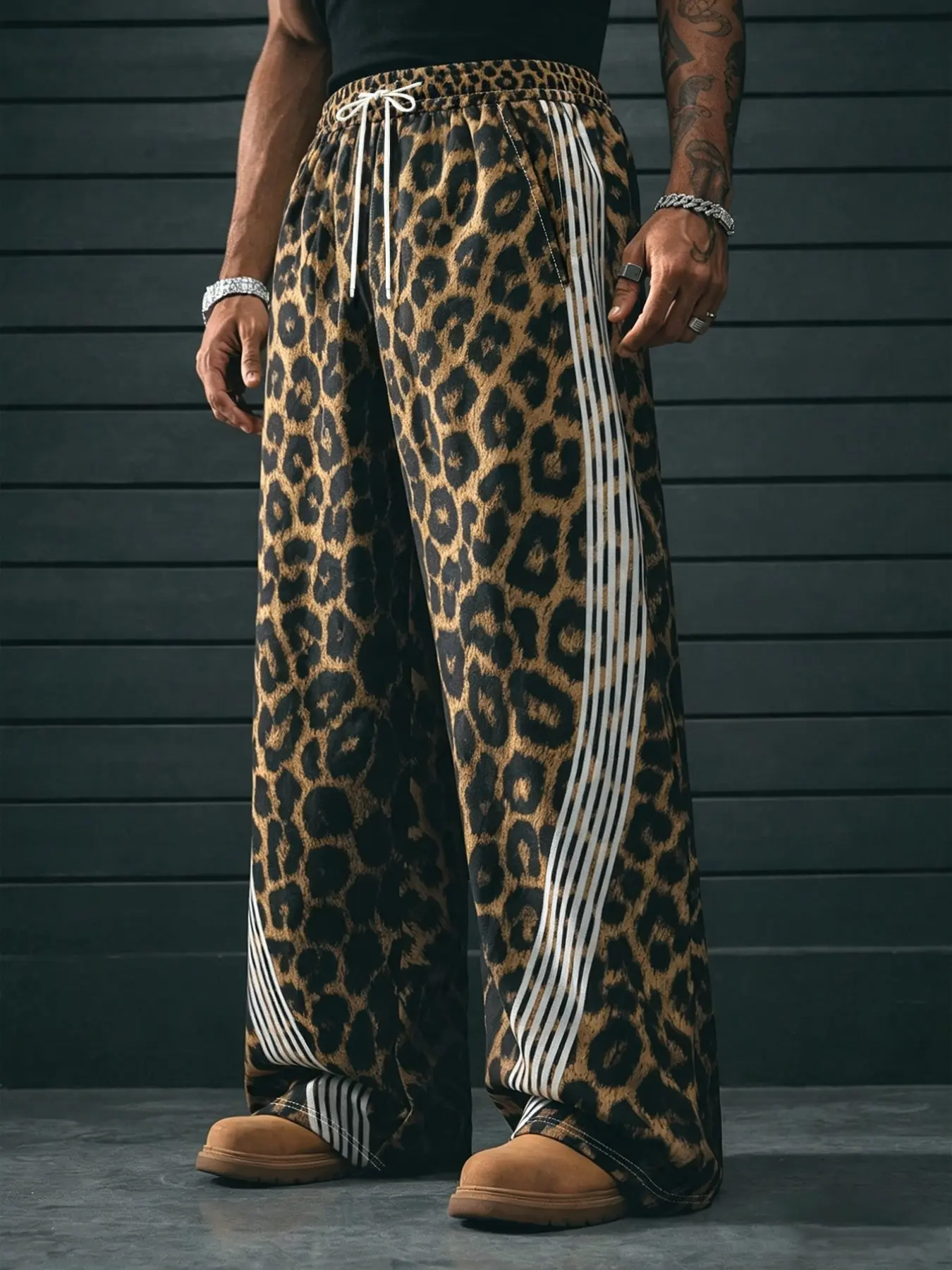 Men's Leopard Print Side Striped Wide Leg Pants, Casual Streetwear Drawstring Trousers, Retro Y2K Sporty Style for Fall, Campus Looks, Casual Outings, Lounging, and Relaxed Bold Styling