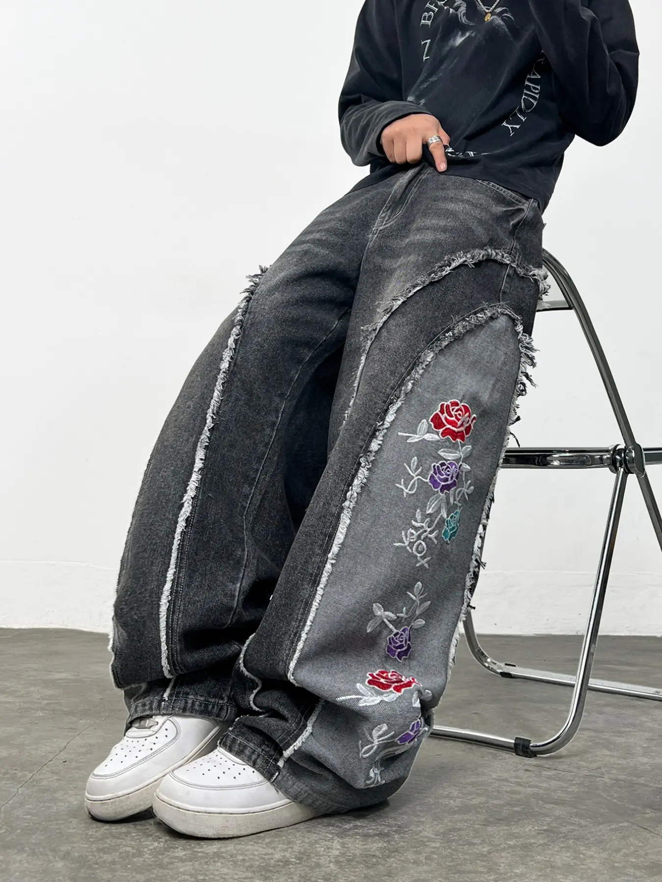 Men's Vintage Washed Denim Jeans, Patchwork Floral Embroidery Wide Leg Jeans, Y2K Streetwear Fashion, Loose Fit Long Trousers