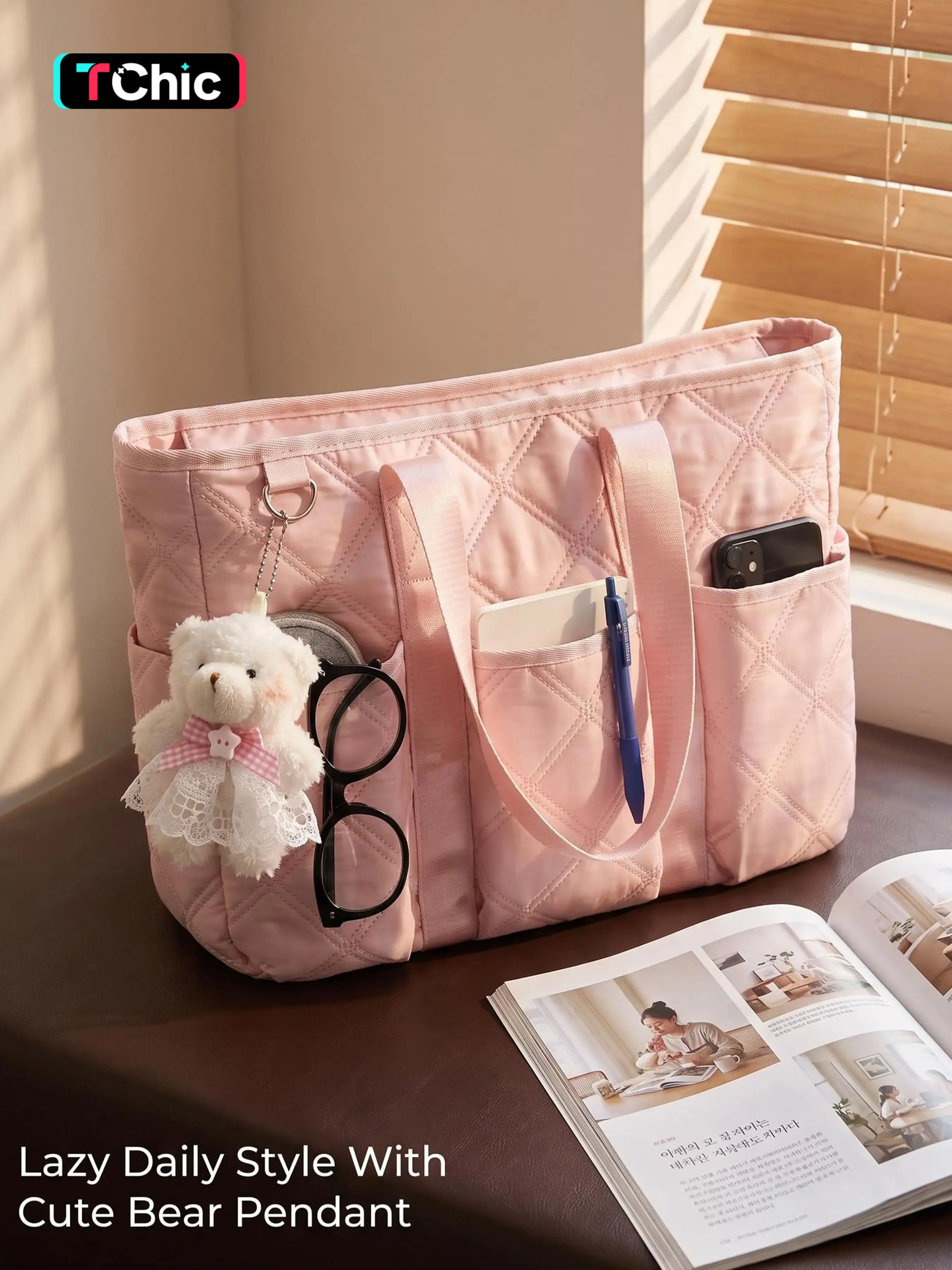 Women's Solid Color Quilted Tote Bag, Comes with a cute charm，Lightweight Puffer Design Shoulder Bag for Travel & Work & Beach, Casual Trendy Versatile High-quality Daily Commuting Bag, Multifunctional Portable Bag，Work Tote with Zipper
