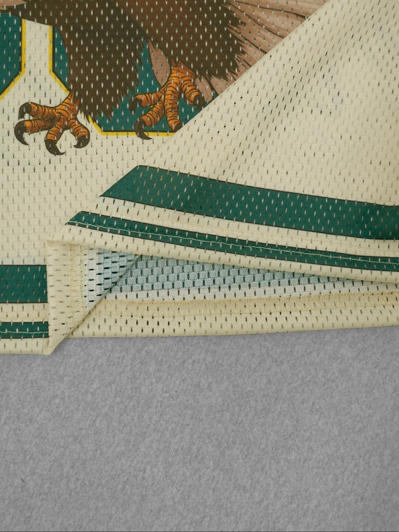 2-piece set of new spring and summer casual street sports style Womenswear V-neck short sleeved loose fitting size 03 "USA" slogan green striped T-shirt+five point apricot mesh shorts set