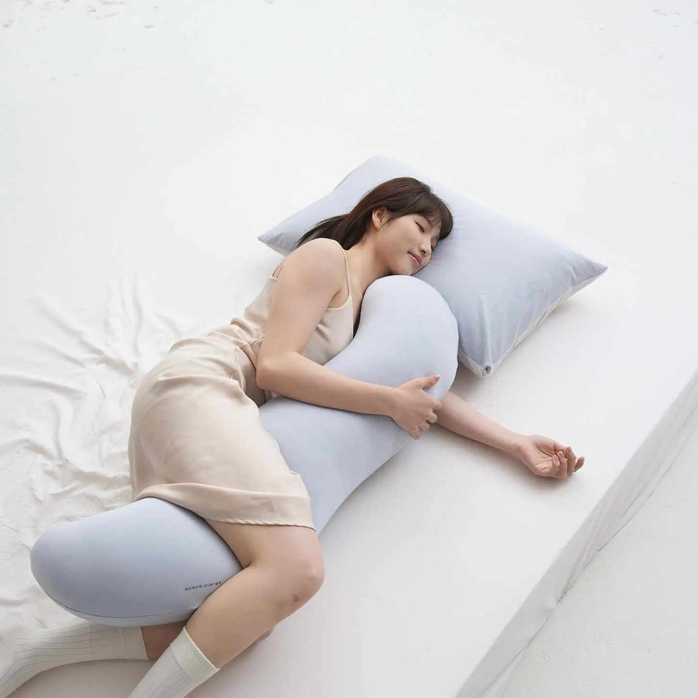 C-Shaped Ergonomic Full Length Body Pillow Soft Cooling Breathable Fabric Side Sleeper Support Cushion Removable Washable Cover Relieve Hip Knee Pain Improve Sleep Quality Maternity Pregnancy Essentials Sleep Hack for Pregnant Women Night Rest
