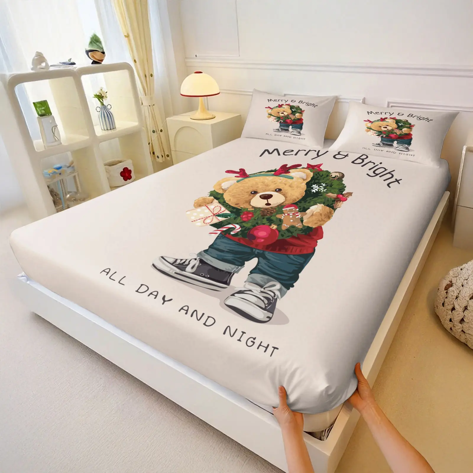 Christmas Teddy Bear Fitted Sheet Set, Festive Xmas Wreath Decor Bedding Set, 1 Fitted Sheet & 2 Pillowcases No Filling, Perfect Christmas Holiday Gift for Family Kids Bedroom Home Decor