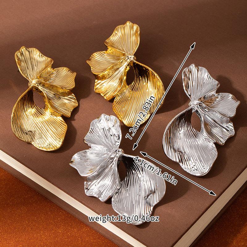 High-end Light Luxury Textured Leaf Earrings, Metallic Style, Personalized Stereo CCB Multi-layer exaggerated Multi-layer Flower Earrings