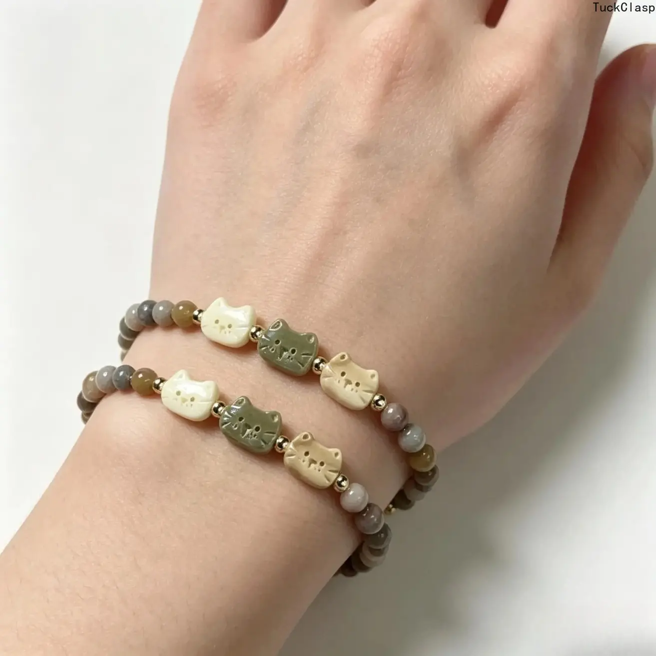 Women’s Cute Cat Beaded Charm Bracelet, Handmade Aesthetic Kitty Glass Bead Wrist Stack, Playful Charm Jewelry for Women & Teen Girls, Stylish Everyday Accessory, Thoughtful Gift Idea for Birthdays & Special Occasions