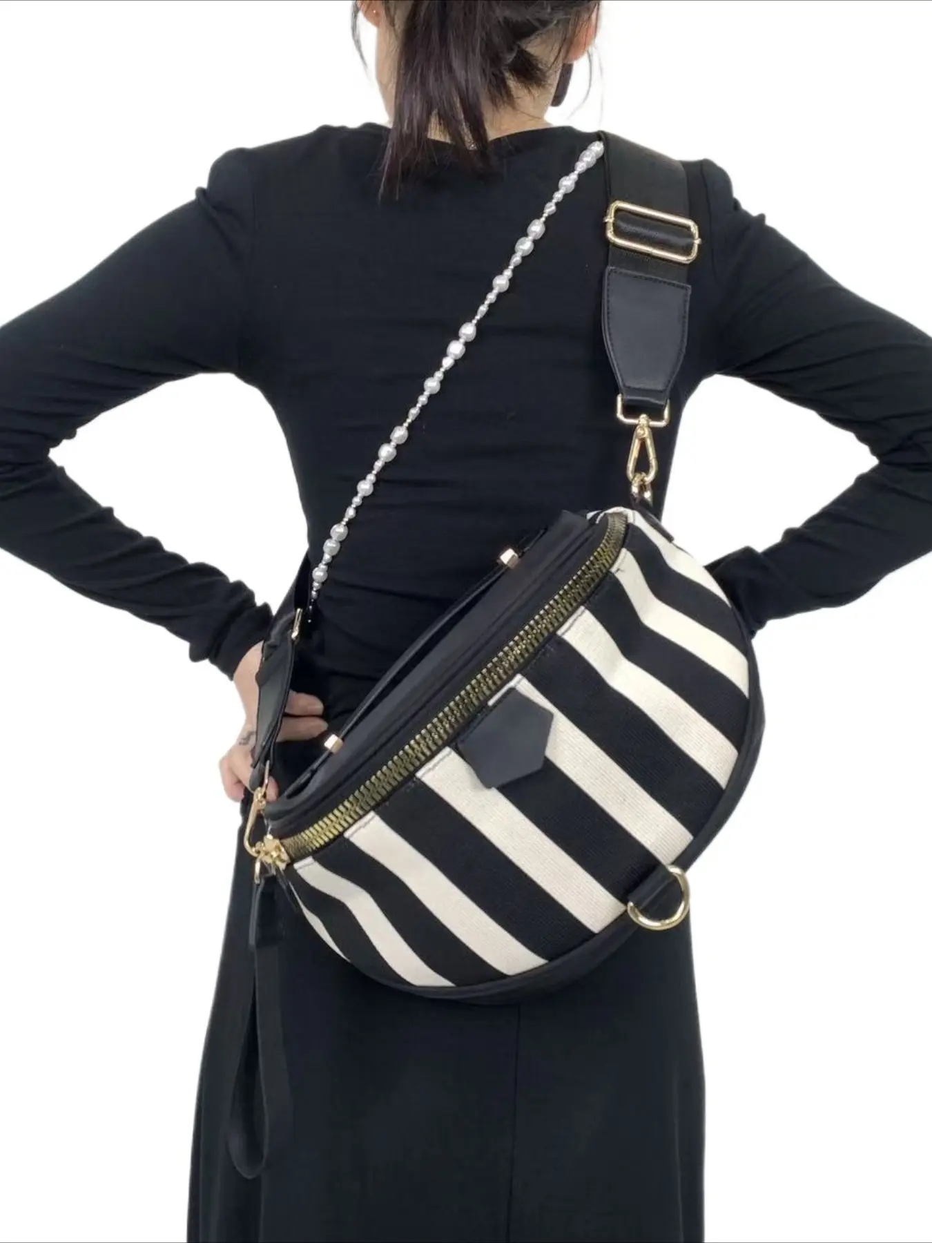 Ladies' fashionable striped pattern lightweight multi zipper shoulder bag, multifunctional casual sports chest bag, daily use portable wide shoulder strap multifunctional crossbody handbag