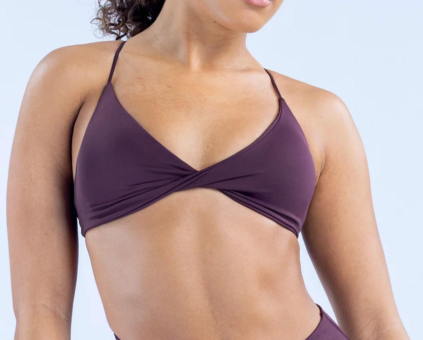 DFYNE Seamless Thin Strap Bandeau Top |   Front twisted back design for a supportive and flattering look, high elasticity and skin-friendly fabric that won't dig into your shoulders, providing a bare-skin feel during exercise.