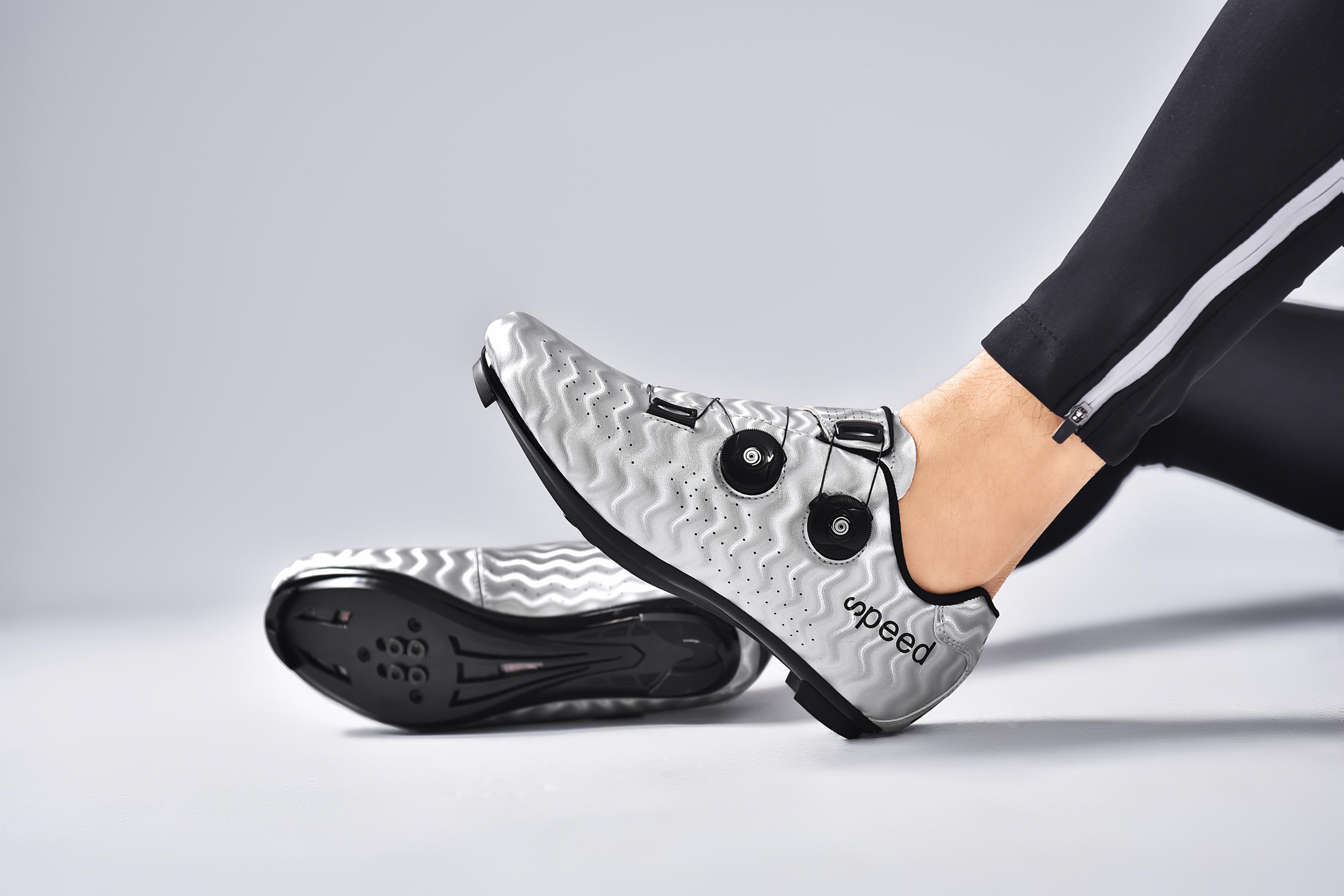 [Breathable Lightweight Cycling] Sneakers, Road Cycling Shoes, New Spring/Summer Model, Breathable and Lightweight Bicycle Shoes for Men and Women