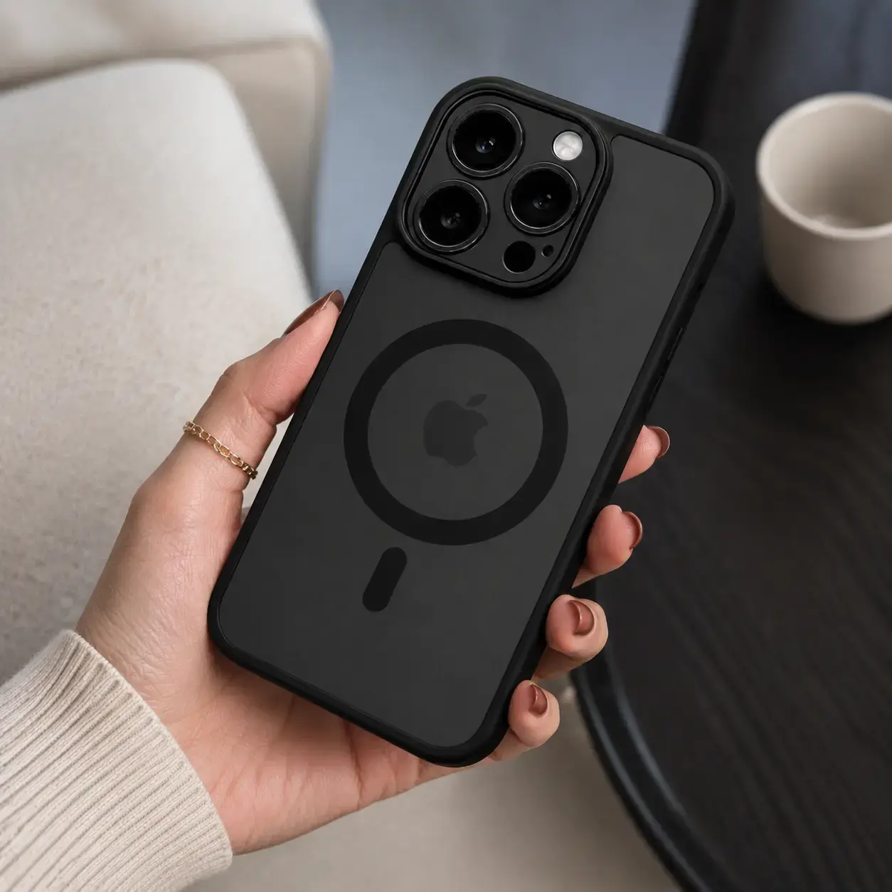 Luxury Magnetic Wireless Charging Polycarbonate Phone Case, Matte Translucent Protective Hard PC Armor Cover with Shockproof Protection, Camera Lens Guard for iPhone 17,16,15,14,13,12,11 Pro Max Plus - Mobile Phone Accessory