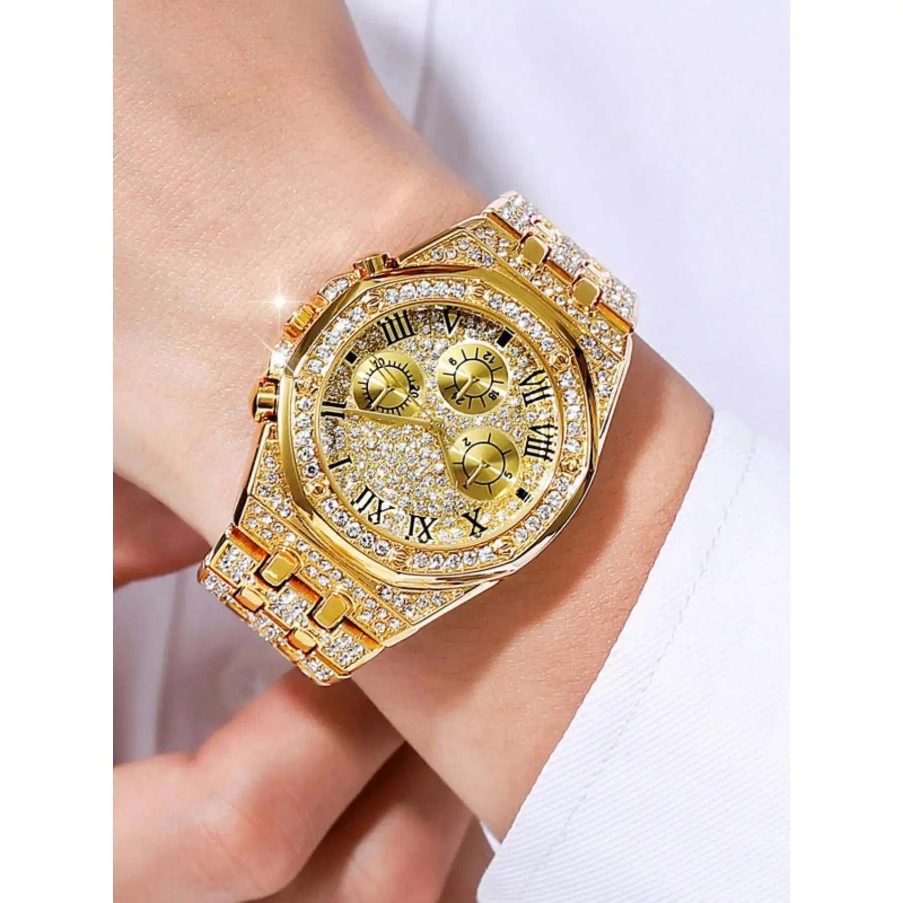 Men's Punk Style Rhinestone Decorated Round Dial Quartz Watch, Exaggerated Trendy Wristwatch, Modern Fashionable Wristwatch, Fashionable Watch for Men for Daily Use As Gift Without Box, Quartz Analog Watch, Fashionable Stylish Watch, Rhinestone Watch