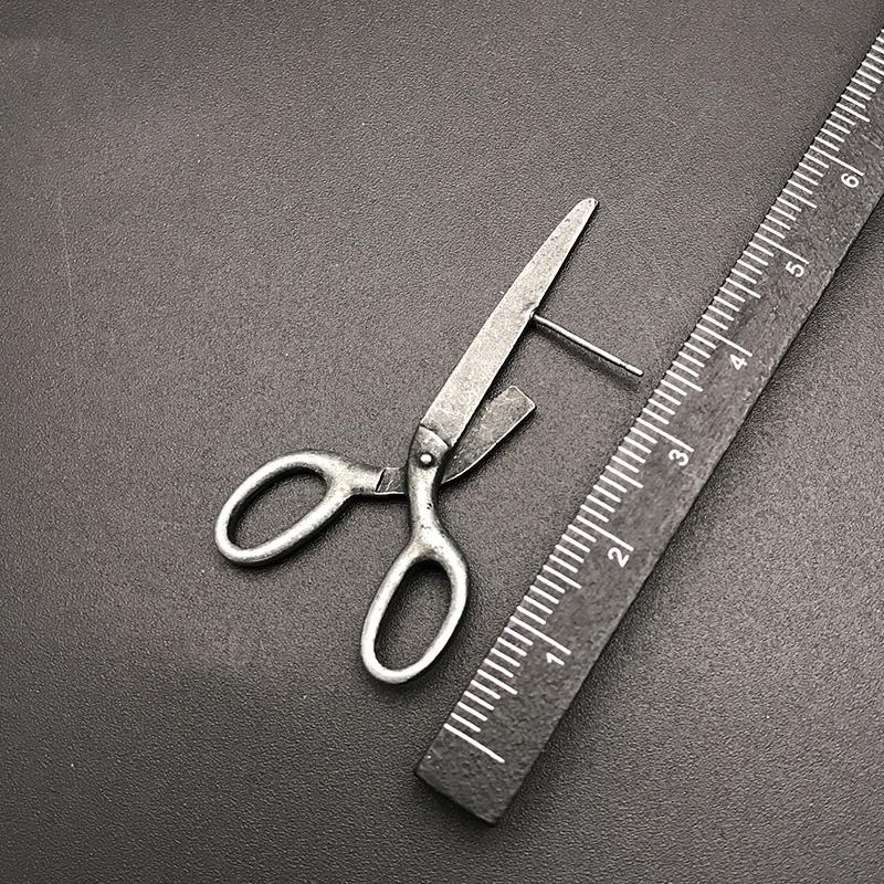 2pcs Dark Gothic Vintage Imitation Scissors Exaggerate Stud Earrings For Men Women Goth Punk Silver Color Halloween Fashion Jewelry