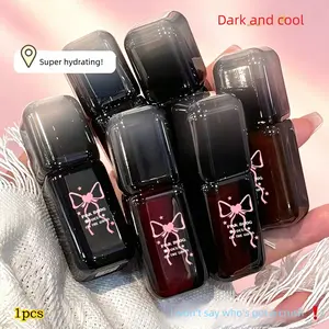 Budget student lip liquid with dark peach lychee mirror finish, transfer-proof glossy pout effect. Great for bare face base or layering over matte lipstick daily.