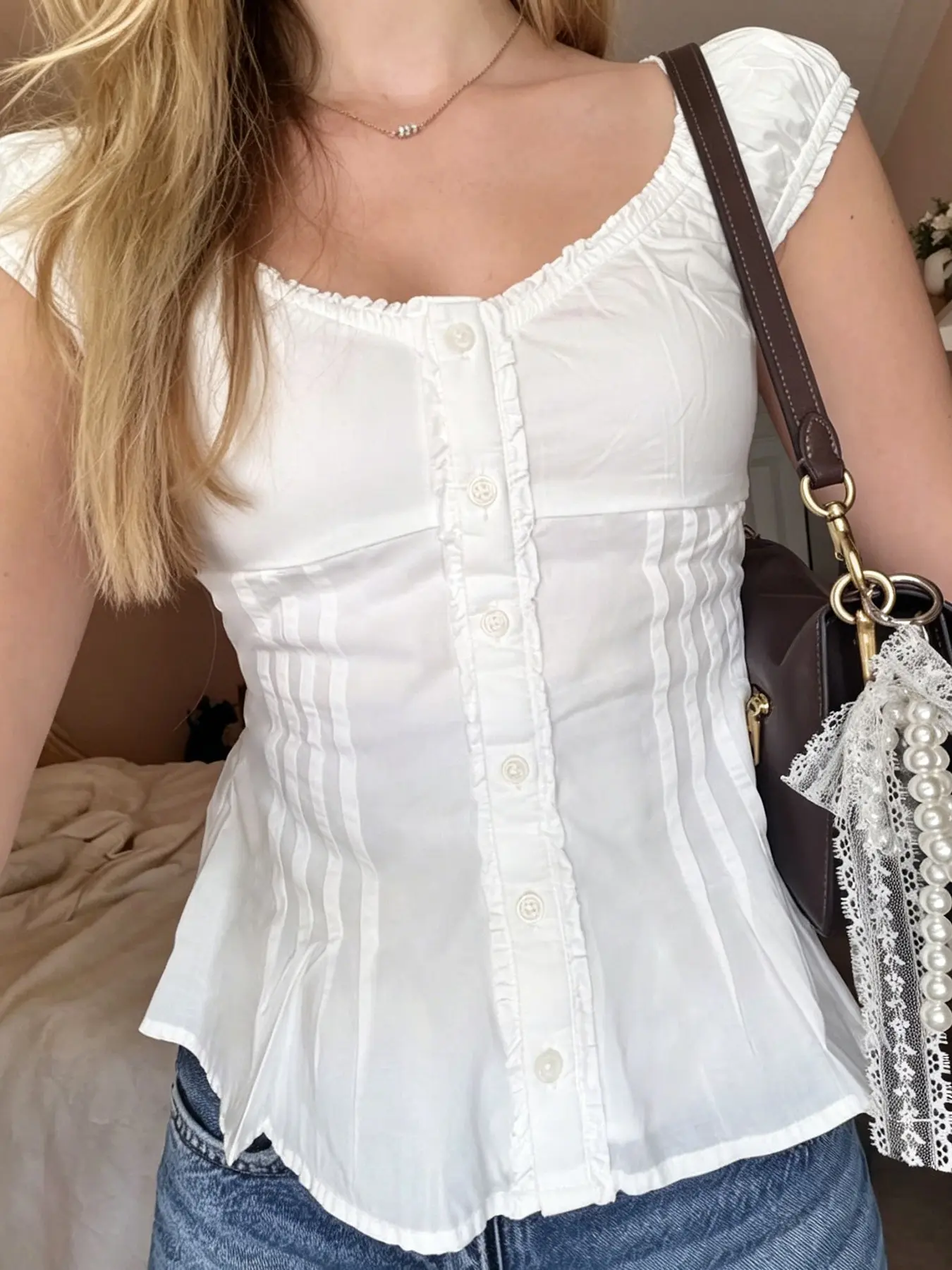 Cute Pleated Bubble Sleeve Boho Button Front Blouses for Women, Casual Versatile Elegant Trendy Shirts Tops, Y2K Vintage Fashion Harajuku French Style Aesthetic Clothings