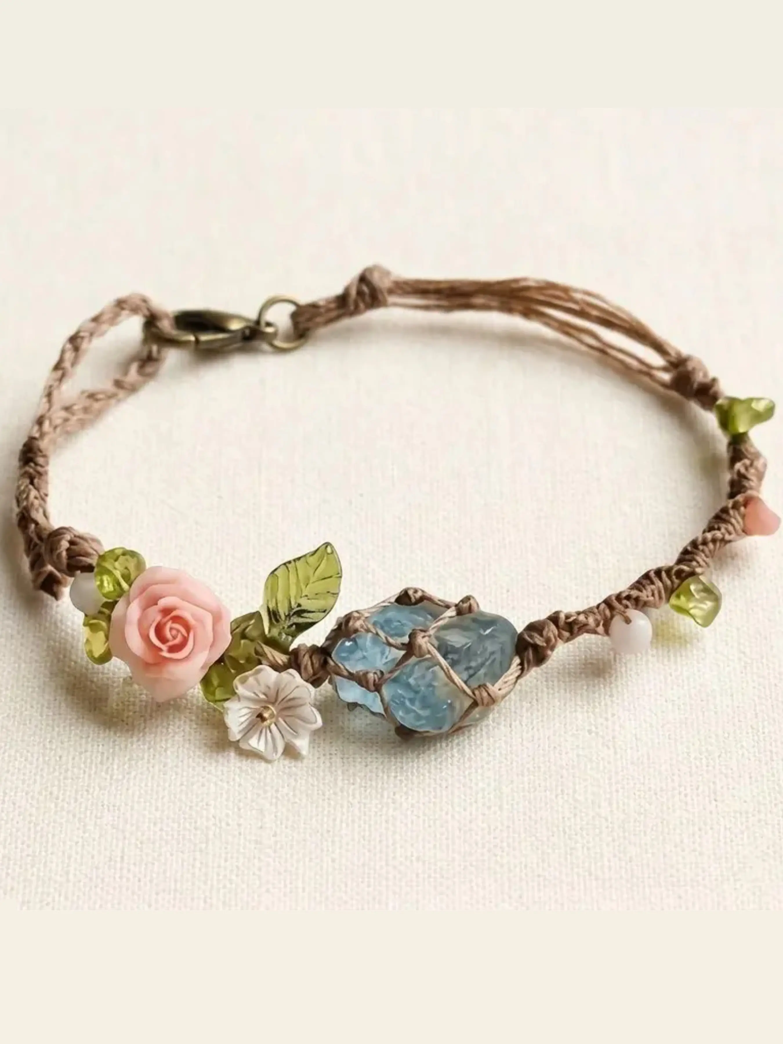 Hand Woven Adjustable Rope Wrap Bracelet for Women, Rough Blue Fluorite Net Pocket Wrist Chain with Rose Flower Leaf Decor, Boho Fairy Cottagecore Dainty Floral Wrist Jewelry, Trendy Daily Vacation Wedding Bridal Fashion Wrist Accessories for Girls
