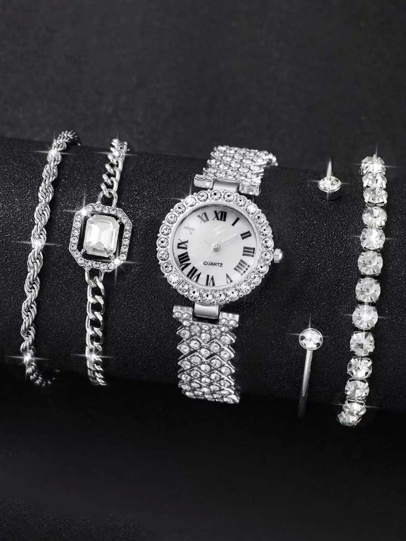 5-piece set of fashionable Roman numeral diamond-embellished ladies' quartz watch bracelet wristwatch set
