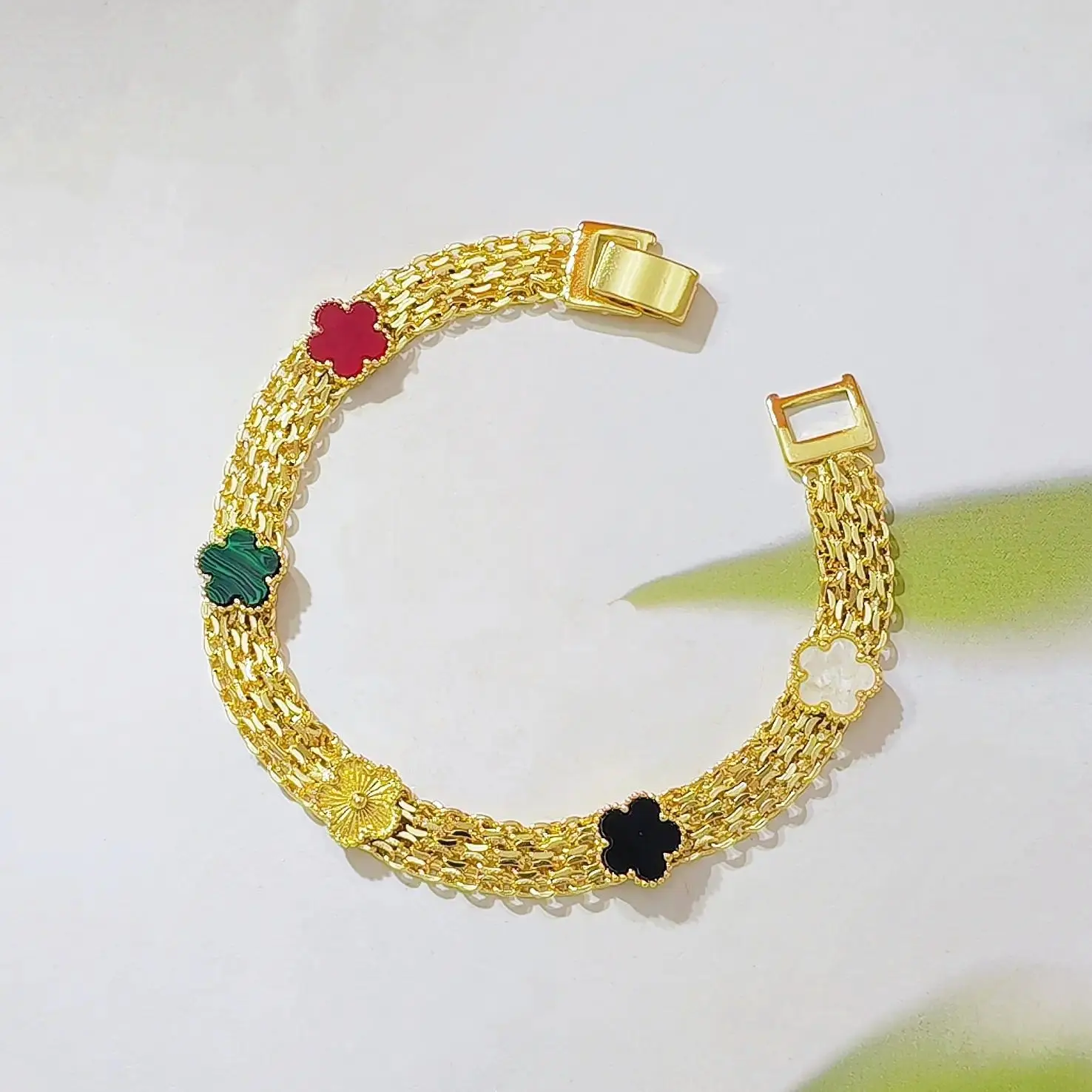 18K Gold Plated Flower Bracelet for Women, Colorful Clover Charm Wide Mesh Chain Bracelet, Non Tarnish Adjustable Buckle Jewelry, Elegant Stackable Lucky Bracelet Gift for Daily Wear, Party & Special Occasions
