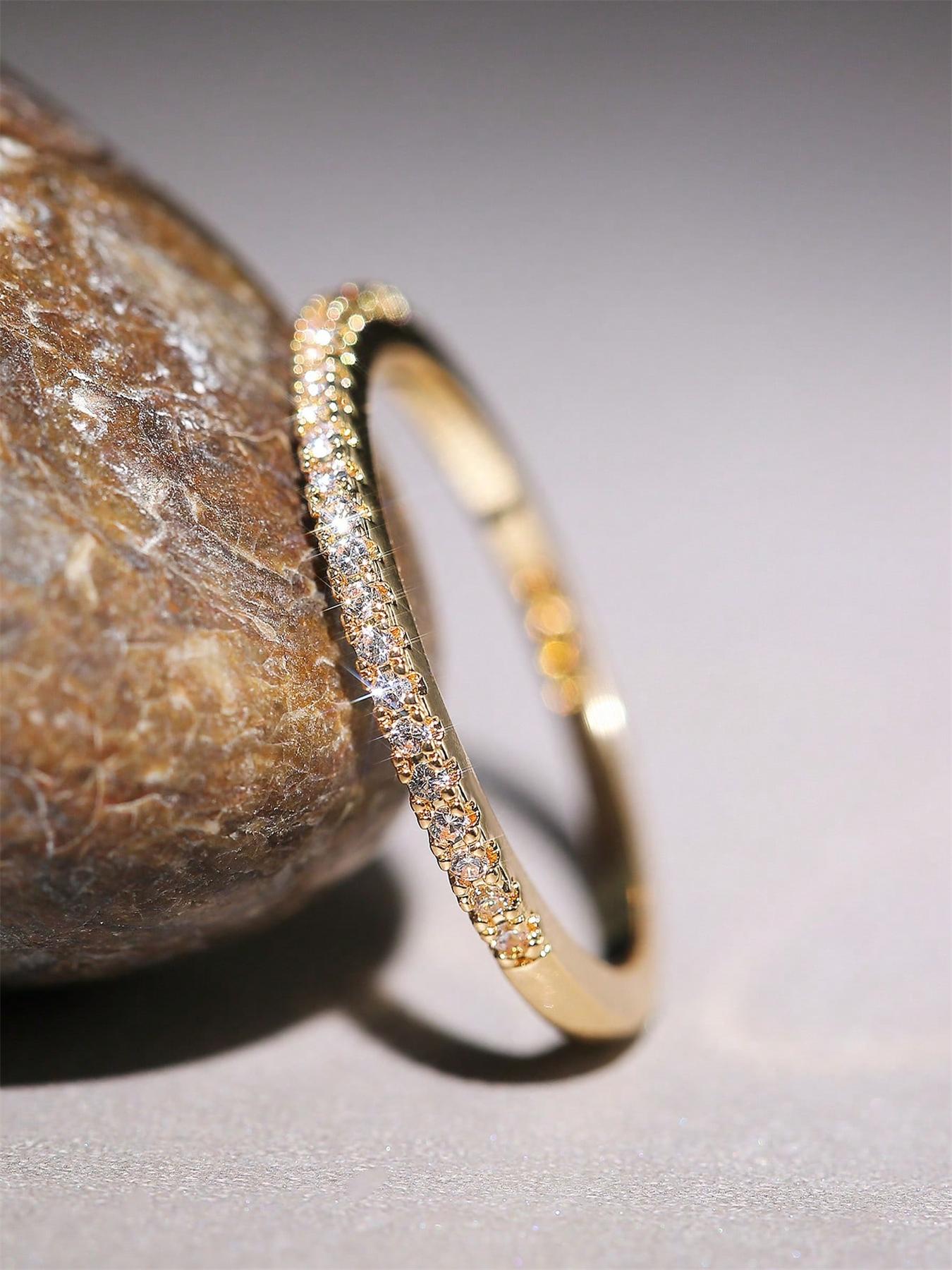 Elegant Women's Zircon Ring, Synthetic Zircon Rings, Artificial Sparkling Zircon Inlay, Casual Copper Jewelry Gift for Wedding Party, All Season Fashion Accessory, Simple Design for Her