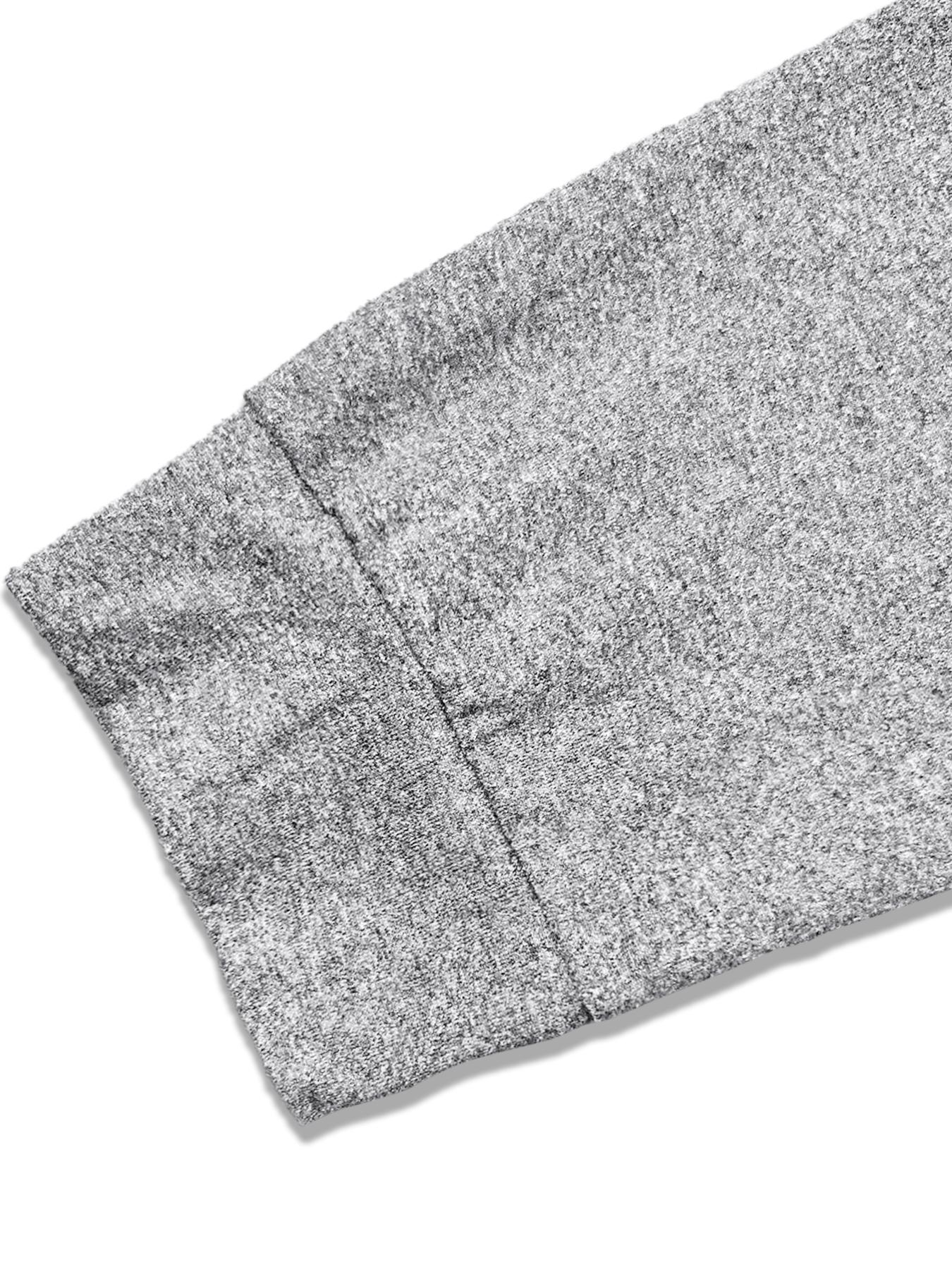 Men's Solid Plain Long Sleeve Crew Neck T-shirt, Casual Regular Fit Basic Round Neck Tee for Fall & Winter, Men's Clothes for Daily Wear