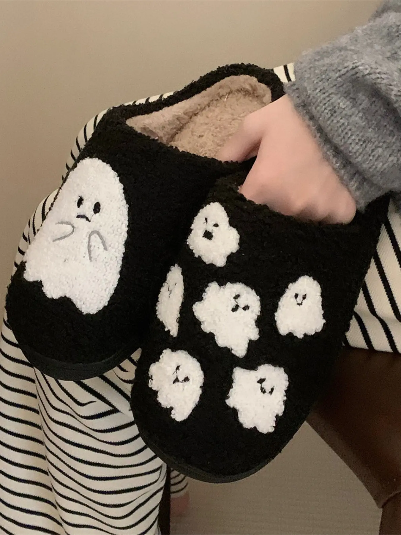 Cute Ghost Cotton Slippers for Women, Fall Winter Fuzzy Warm Thick Sole, Home Halloween Cartoon Couples Slippers, Cozy Indoor Footwear