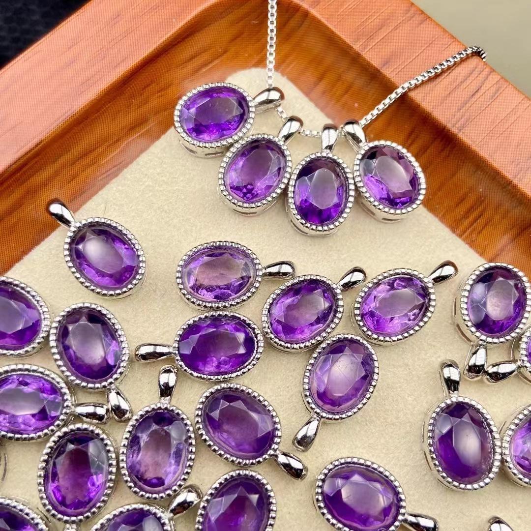 Lucky Stone Natural Amethyst Pendant Female S925 Silver Plated Necklace Japanese and Korean Fashion Simple Clavicle Ornament Birthday Gift for Friends Natural Crystal Personalized Birthstones