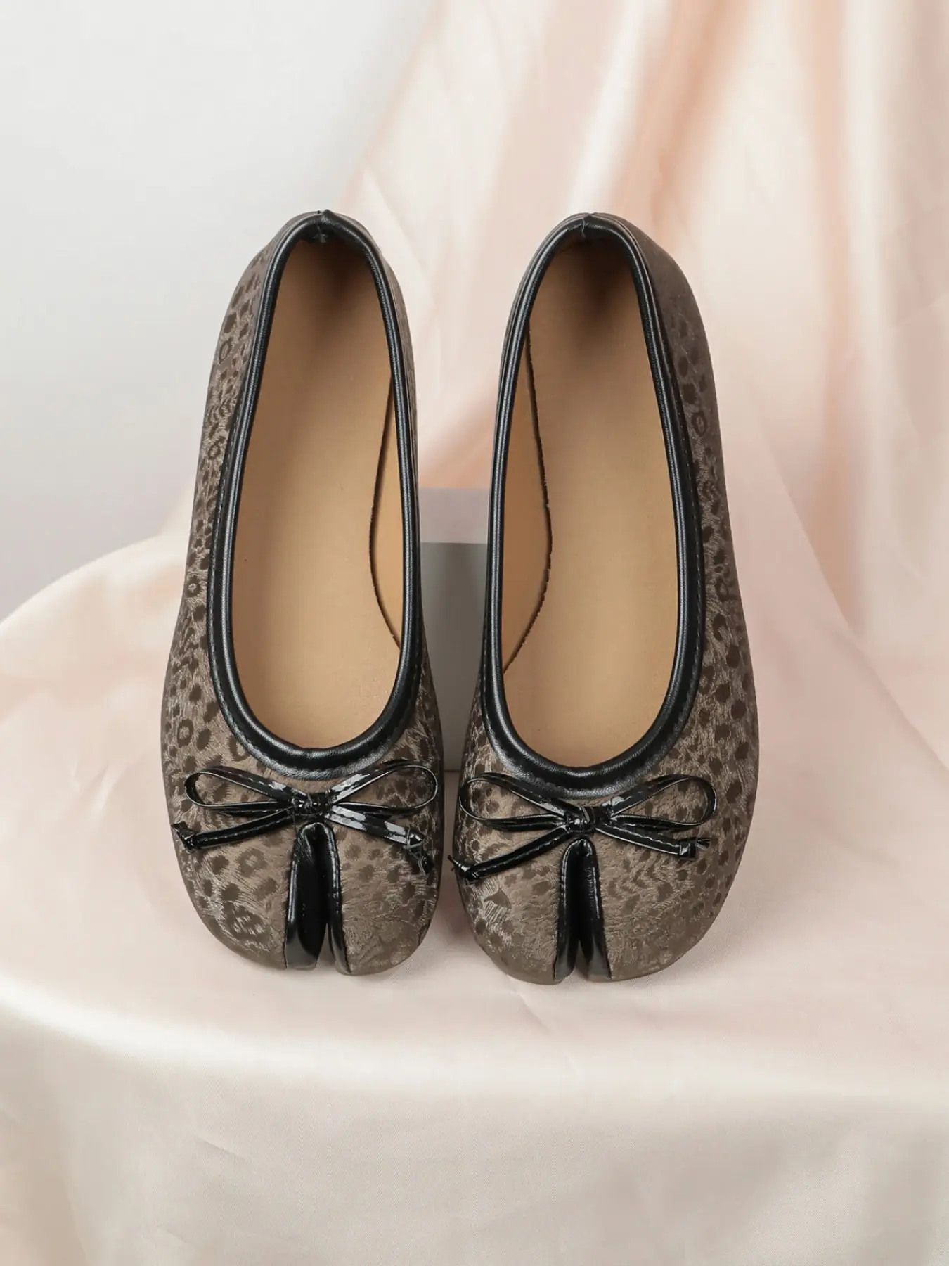 Women Leopard Print Bow Split‑Toe Tabi Ballet Flats Slip‑on Slipresistant Flat Shoes Affordablefashion Zapatos For Back To School Daily Shopping Street Casual Party Wear
