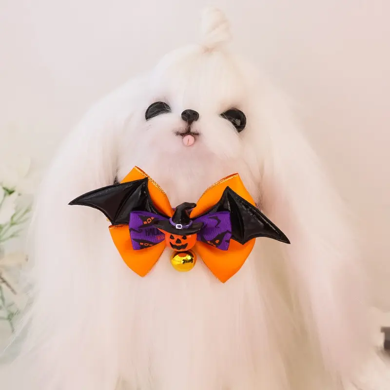 Adjustable Halloween Pet Collar, Pumpkin Eye Bat Pattern with Bell, Suitable for Cats and Dogs, British Style, Sizes S to Xl
