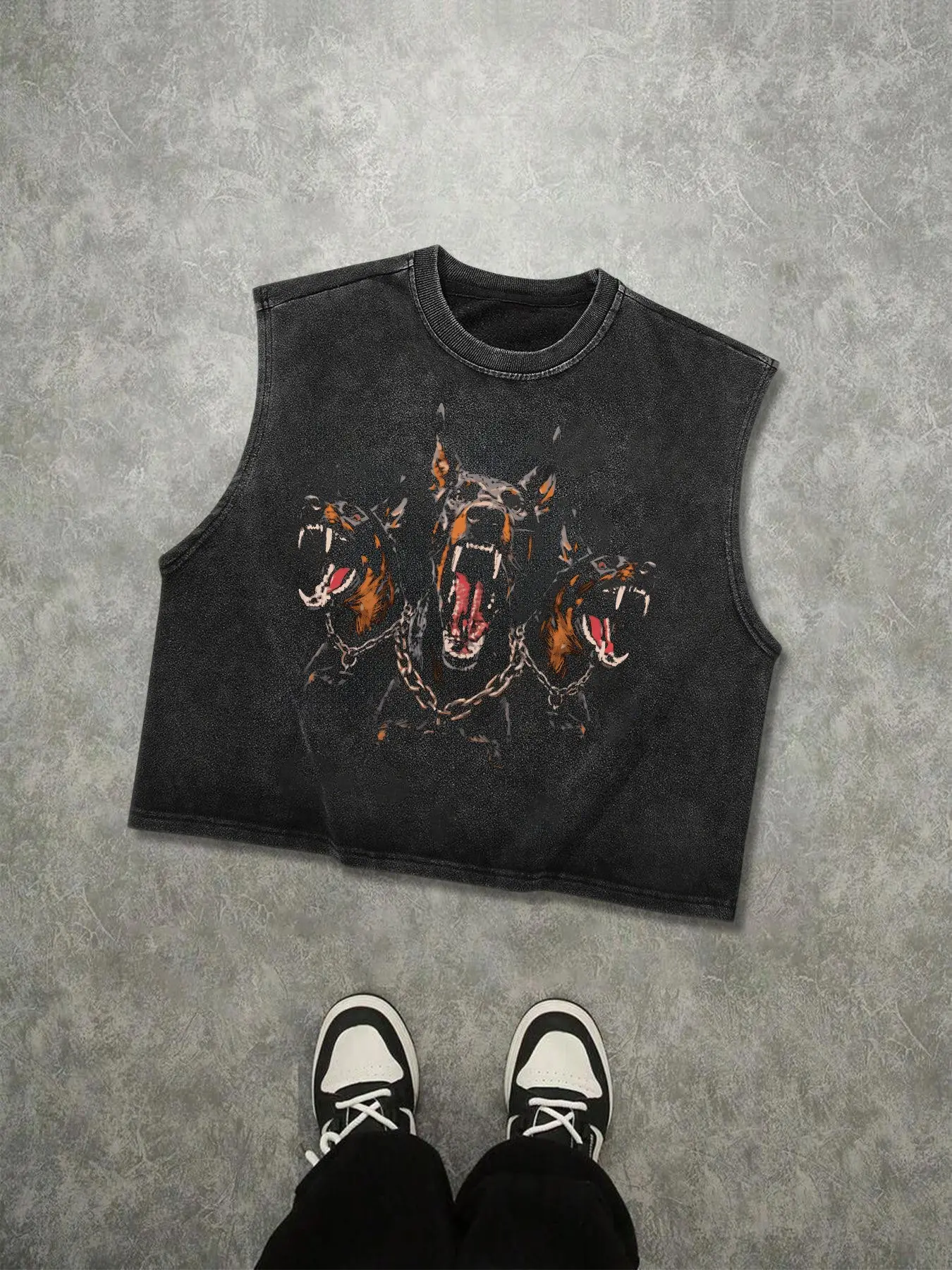 Men Vintage Washed Black Sleeveless Crop Tank Top, Three Doberman Pinscher Dog Chain Graphic Print Crew Neck Cut Off Muscle Vest, Y2K Punk Streetwear Sleeveless Tee