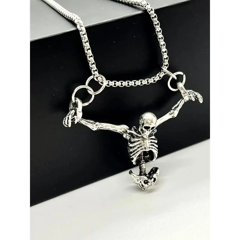 Vintage Gothic Skull Pendant Necklaces for Men, Punk Metal Charm, Men's Costume Jewelry for Halloween & Festivals