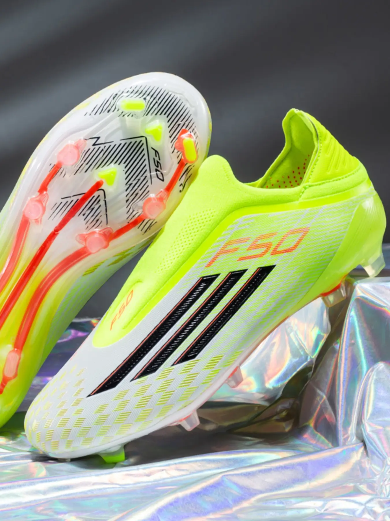 Unisex Soccer Cleats, Durable Design for All Surfaces, Long Studs, Comfortable Training & Match Shoes, Ideal for Students & Young Adults, Training Soccer Boots, Football Cleats