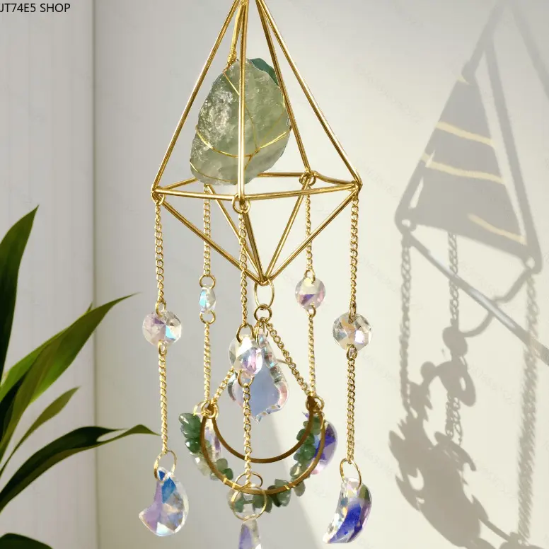 Natural Crystal Gravel Rough Stone Sun Catcher Wind Chime, Balcony Decor Dreamcatcher Light Capturing Hanging Pendant