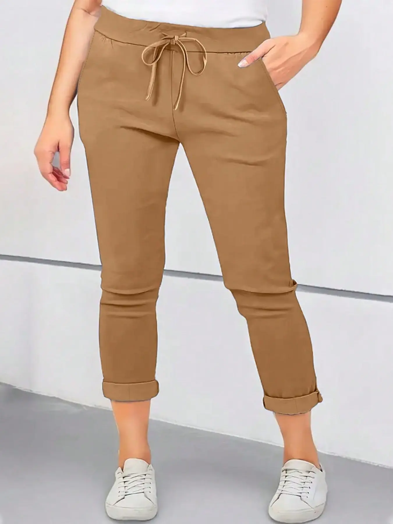 Summer Fashion Casual Plain Drawstring Multi-Pocket Women's Capri Pants, Elastic Waist, Loose-Fitting, Mid Waist, Three-Quarter Pants