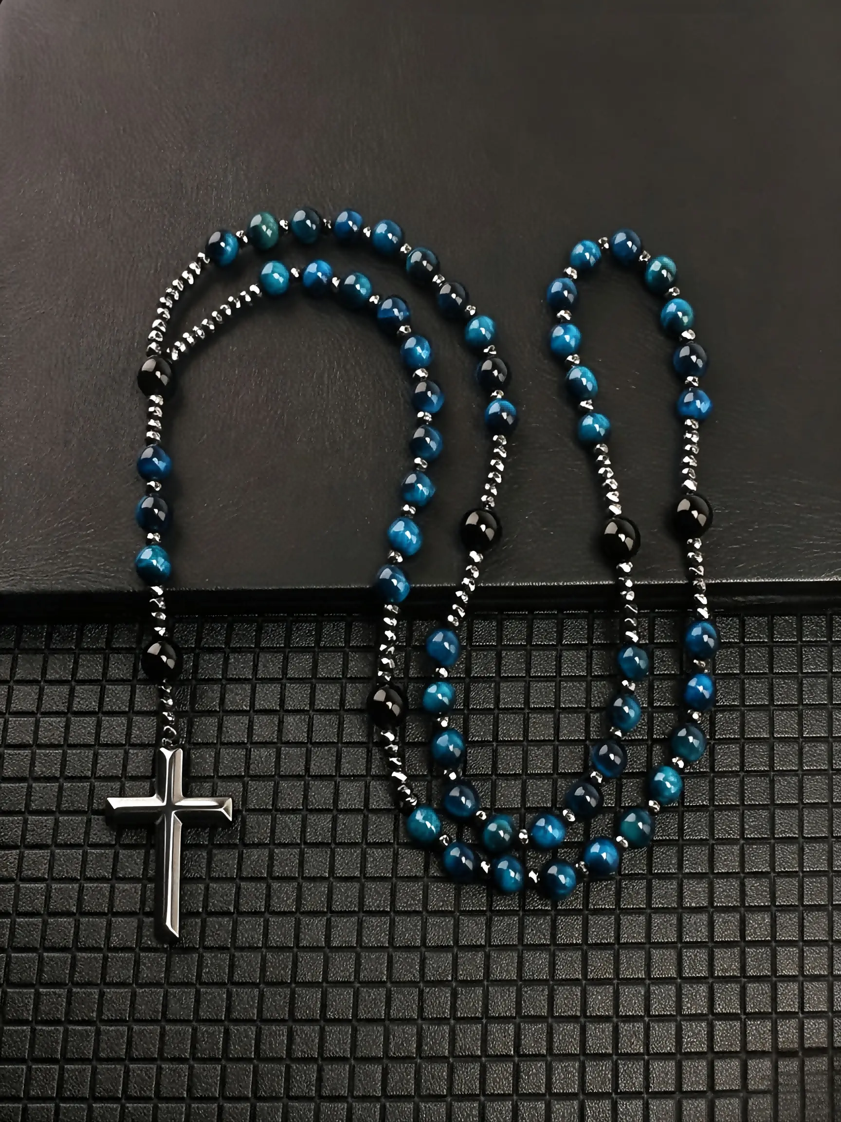 8mm Blue Tiger Eye Bead Cross Pendant Necklace, Unisex Jewelry, Perfect Gift, Ideal for Daily Wear and Special Occasions