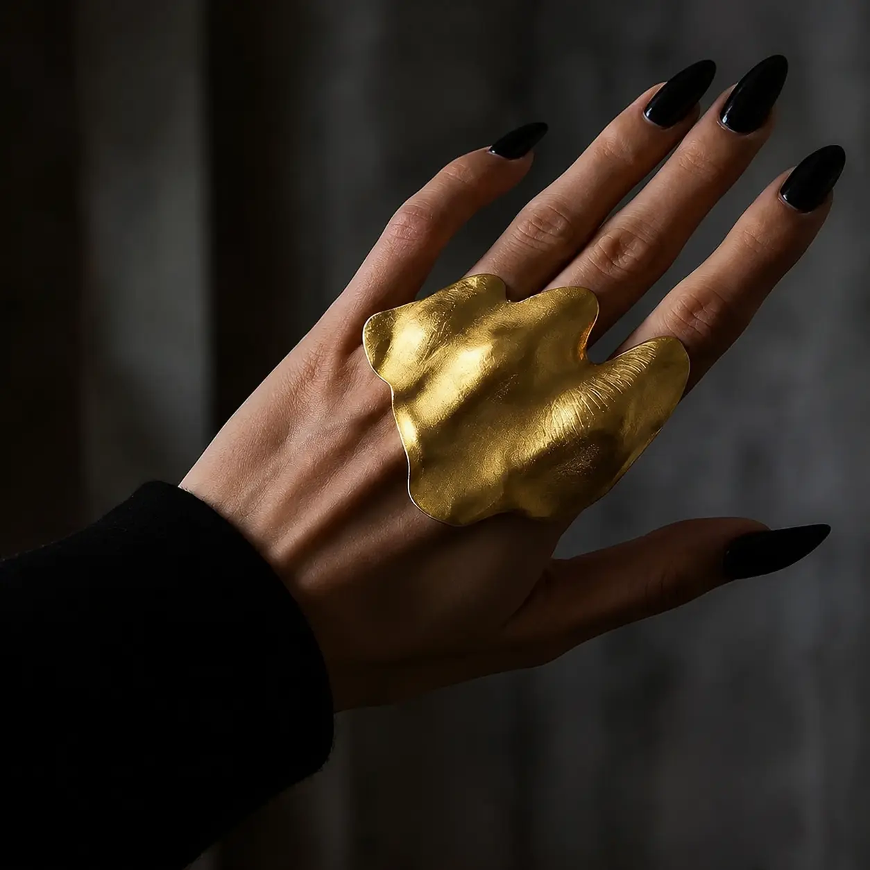 Sculptural Statement Hand Ring for Women, Oversized Irregular Metal Hand Jewelry, Left Right Hand Version, Bold Fashion Party Accessory Gift